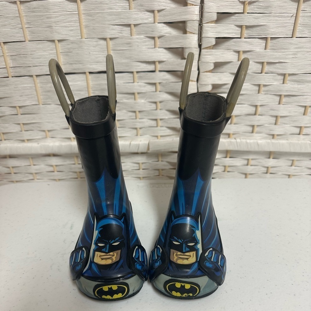 Western Chief kids Batman rain boots size 7 good condition